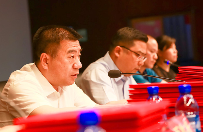 工作总结表彰暨纪念56112国际护士节大会隆重举行 - 溆浦县人民医院